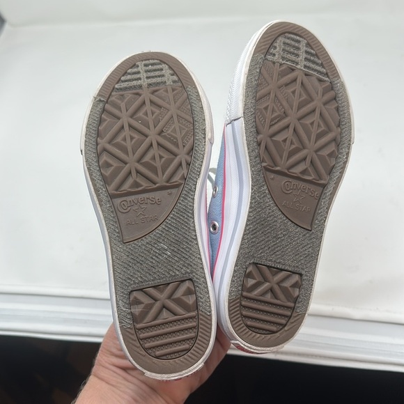Converse youth size 12 1/2 - Picture 6 of 6